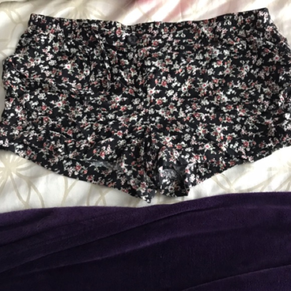 Floral print shorts